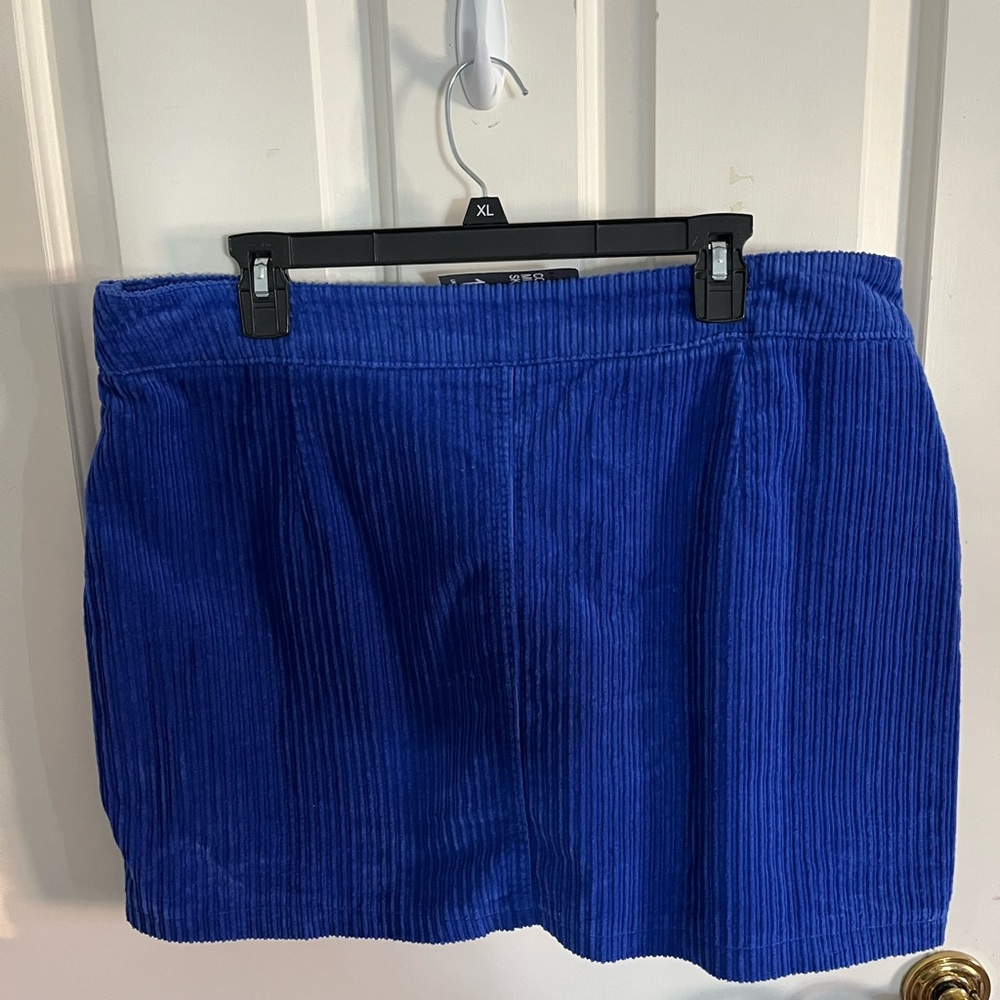 Corduroy Mini skirt - Picture 3 of 7